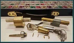  Cincinnati Local 24 Hr Locksmith Cincinnati, OH 513-642-8021